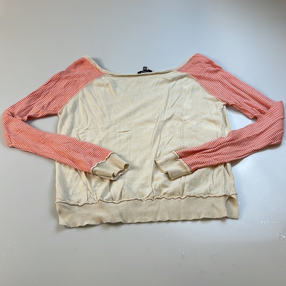 Hurley Women Sweaters Vneck Fitted Tee                                 X24-38 - Picture 6 of 7
